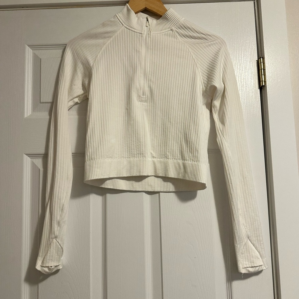 Lululemon Rest less Cropped Half Zip